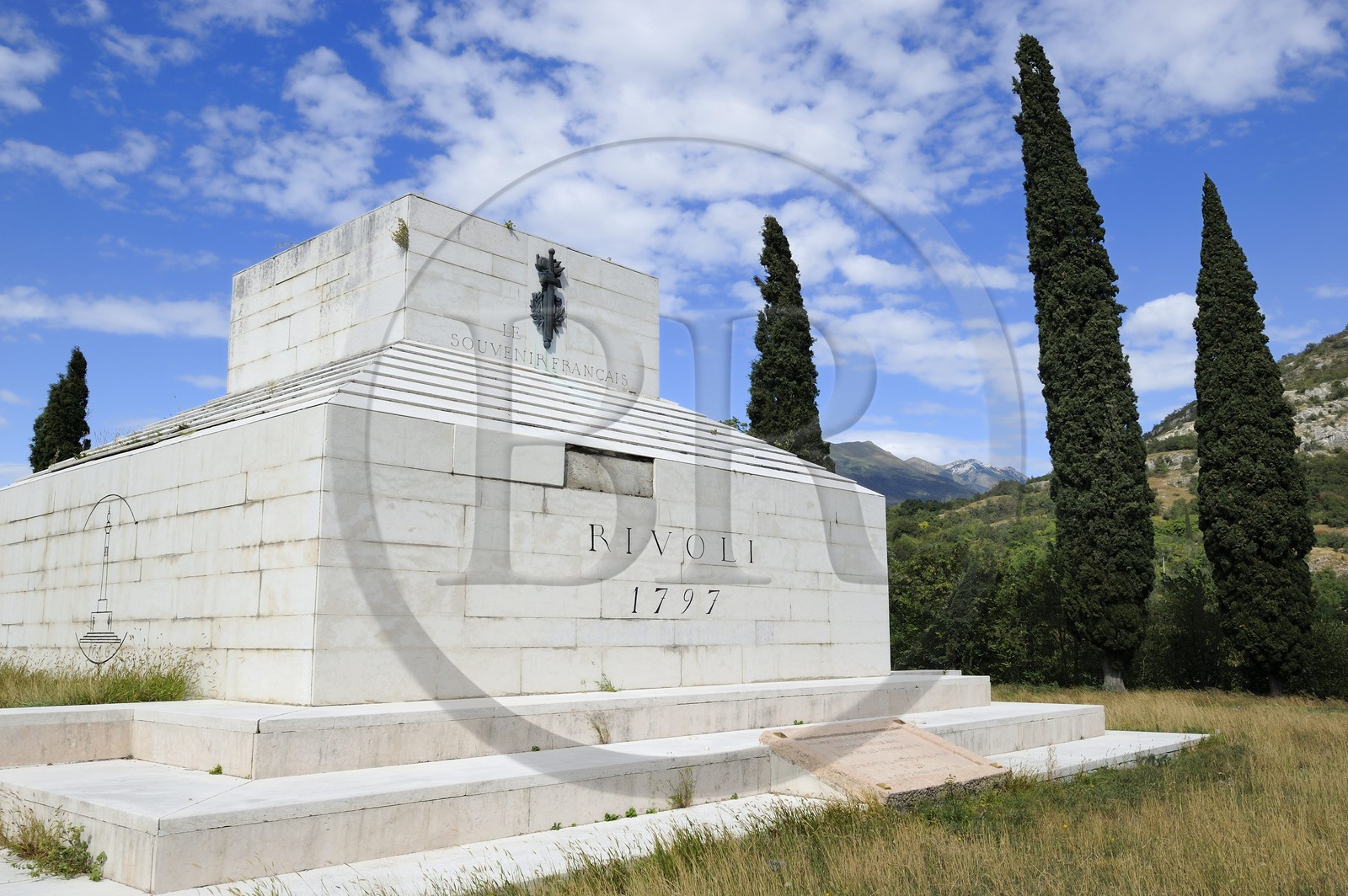 Italie, province de Vérone, la bataille de Rivoli a eu lieu le 14 et 15 janvier 1797 aux environs de Rivoli Veronese qui a vu la victoire de l'armée française menée par Napoleon Bonaparte face à l'armée autrichienne, monument commémoratif érigé en 1806