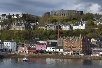United Kingdom, Scotland, Highland, Argyll and Bute, Oban, the port and whiskey distillery