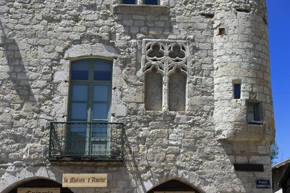 France, Dordogne, Perigord Pourpre, Bastide of Eymet, historic house in a corner of the central square (Place Gambetta)