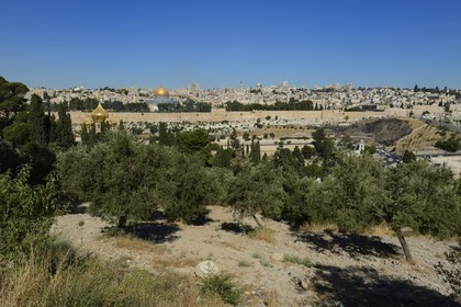 Israel, Jerusalem, holy city, the old town listed as World Heritage by UNESCO, the Dome of the Rock on Haram el-Sharif and the Russian Orthodox Church of Maria Magdalene on the slope of the Mount of Olives