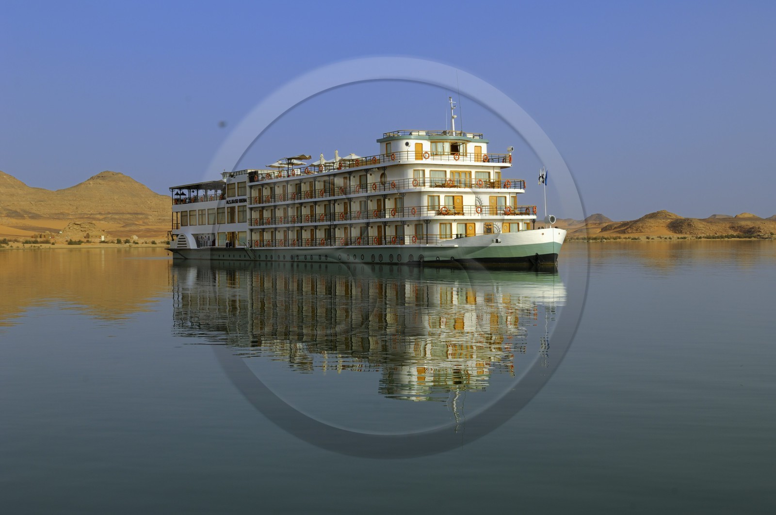 Egypt, Upper Egypt, Nubia, Lake Nasser, lake cruise on Qasr Ibrim ship