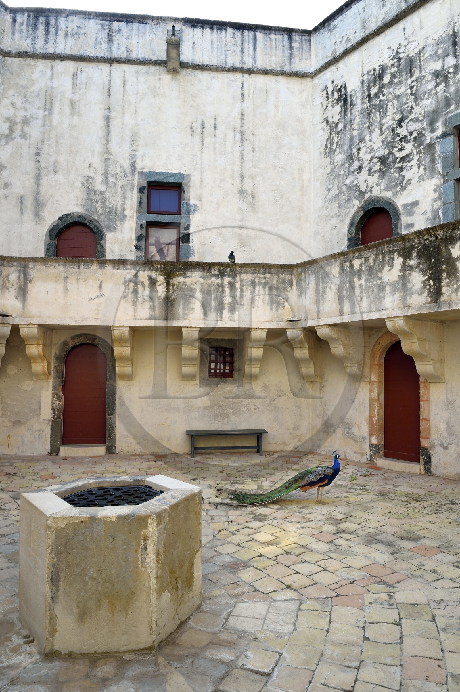 France, Var, Saint-Tropez, 16th century citadel which houses the maritime history museum, dungeon court