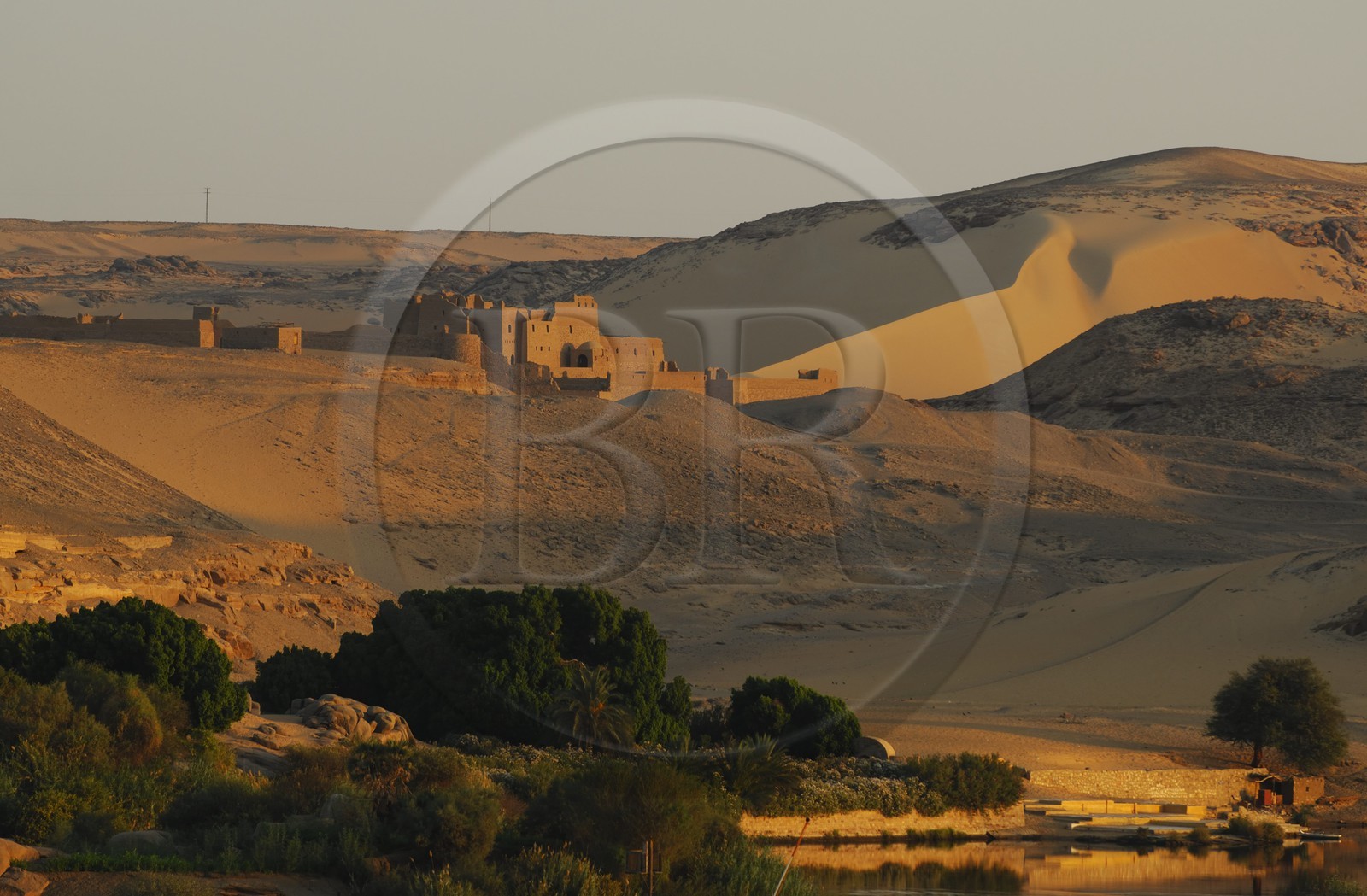 Egypte, Haute Egypte, Nubie, vallée du Nil, Assouan, le monastére Saint-Siméon sur la rive gauche du Nil