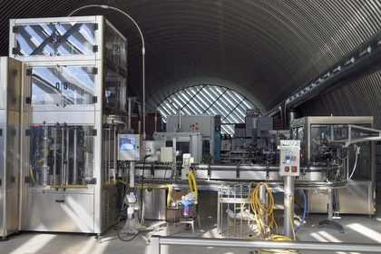 France, Bouches-du-Rhône (13),  Le Puy Sainte Réparade, Chateau La Coste domaine viticole et centre d'art contemporain, AOP Côteaux d'Aix, Chais de Vinification par Jean Nouvel (Mention Obligatoire)