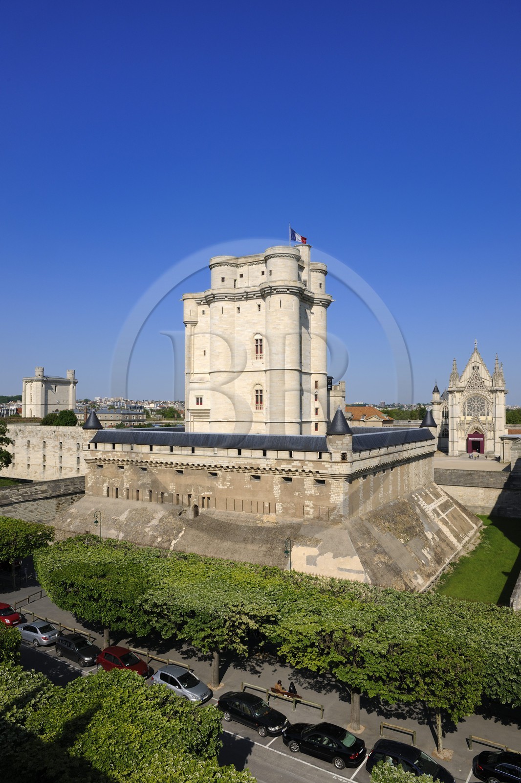 France, Val-de-Marne (94), Vincennes, le château de Vincennes, la Tour du Village et le donjon et la Sainte Chapelle