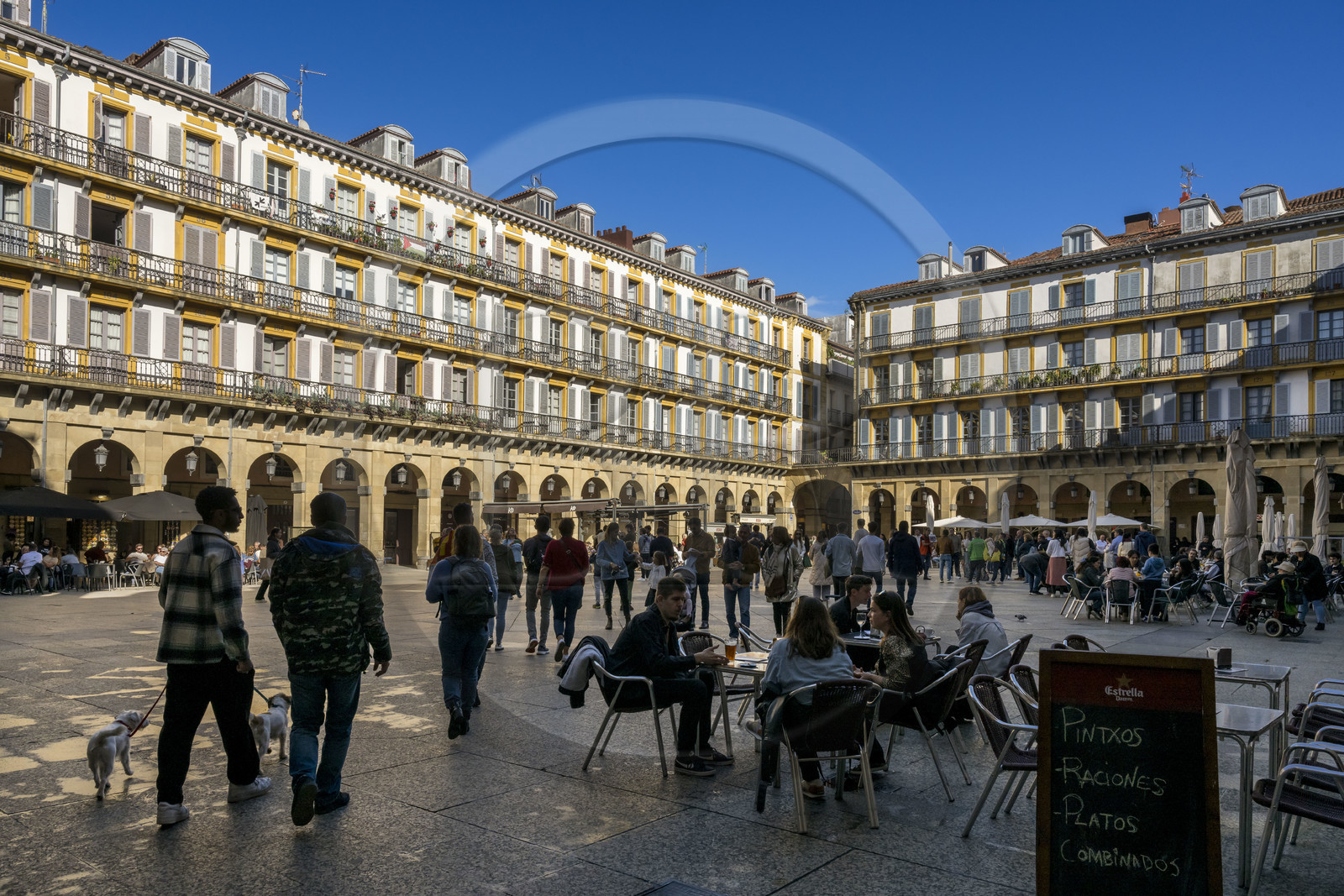 Spain, province of Gipuzkoa (Gipuzkoa), San Sebastian (Donostia), Constitution Square in the heart of the old town