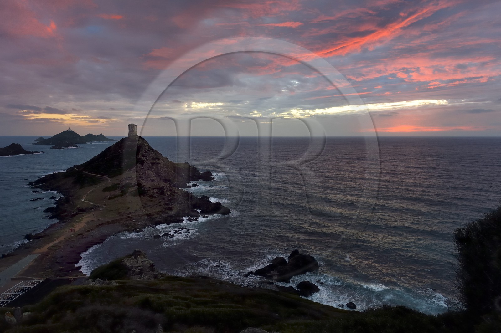 France, Corse-du-Sud (2A), Golfe d'Ajaccio, Iles Sanguinaires, la tour de la Parata
