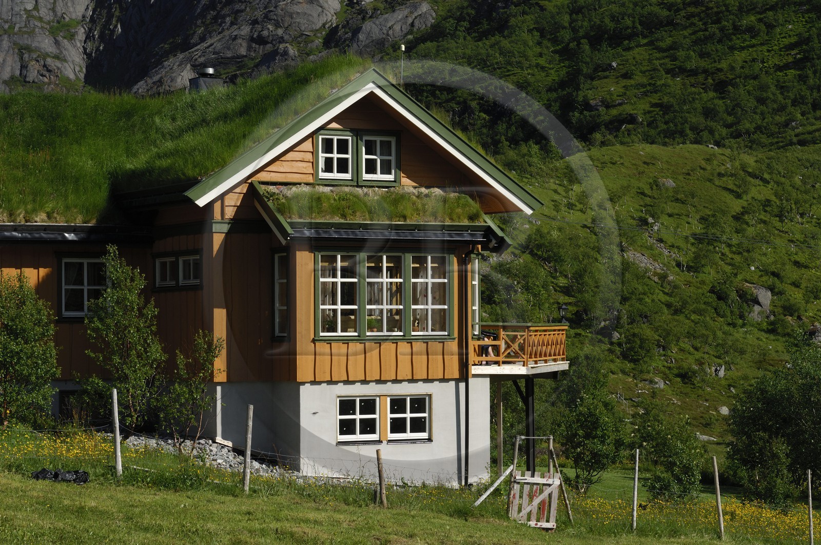 Norway, Nordland County, Lofoten Islands, Flakstad island, wooden house with a gras roof