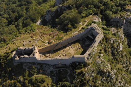 France, Ariège (09), Pays d' Olmes, château cathare de Montségur perché sur un pog (vue aérienne)