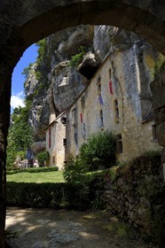 France, Dordogne, Perigord Noir, Vezere Valley, Tursac, the 16th century Reignac troglodytic and fortified house