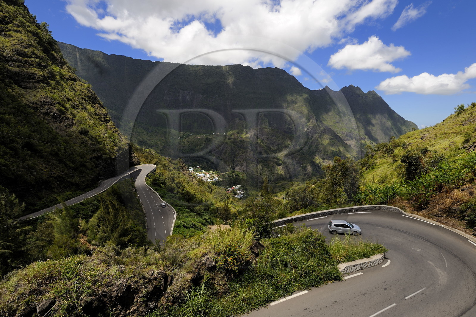 France, île de la Réunion, route d'accés au cirque de Cilaos, classé Patrimoine Mondial de l'UNESCO