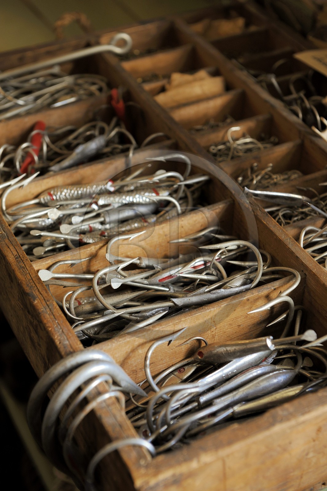 Norvège, Nordland, Iles Lofoten, Svolvaer, magasin général Bosen Spiseri, hameçons