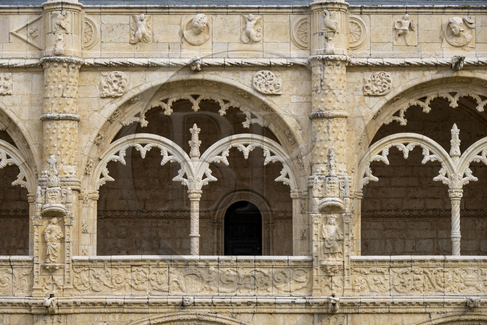 Portugal, Lisbon, Belem, Hieronymites Monastery (Mosteiro dos Jeronimos), listed as World Heritage by UNESCO, the cloister arcades