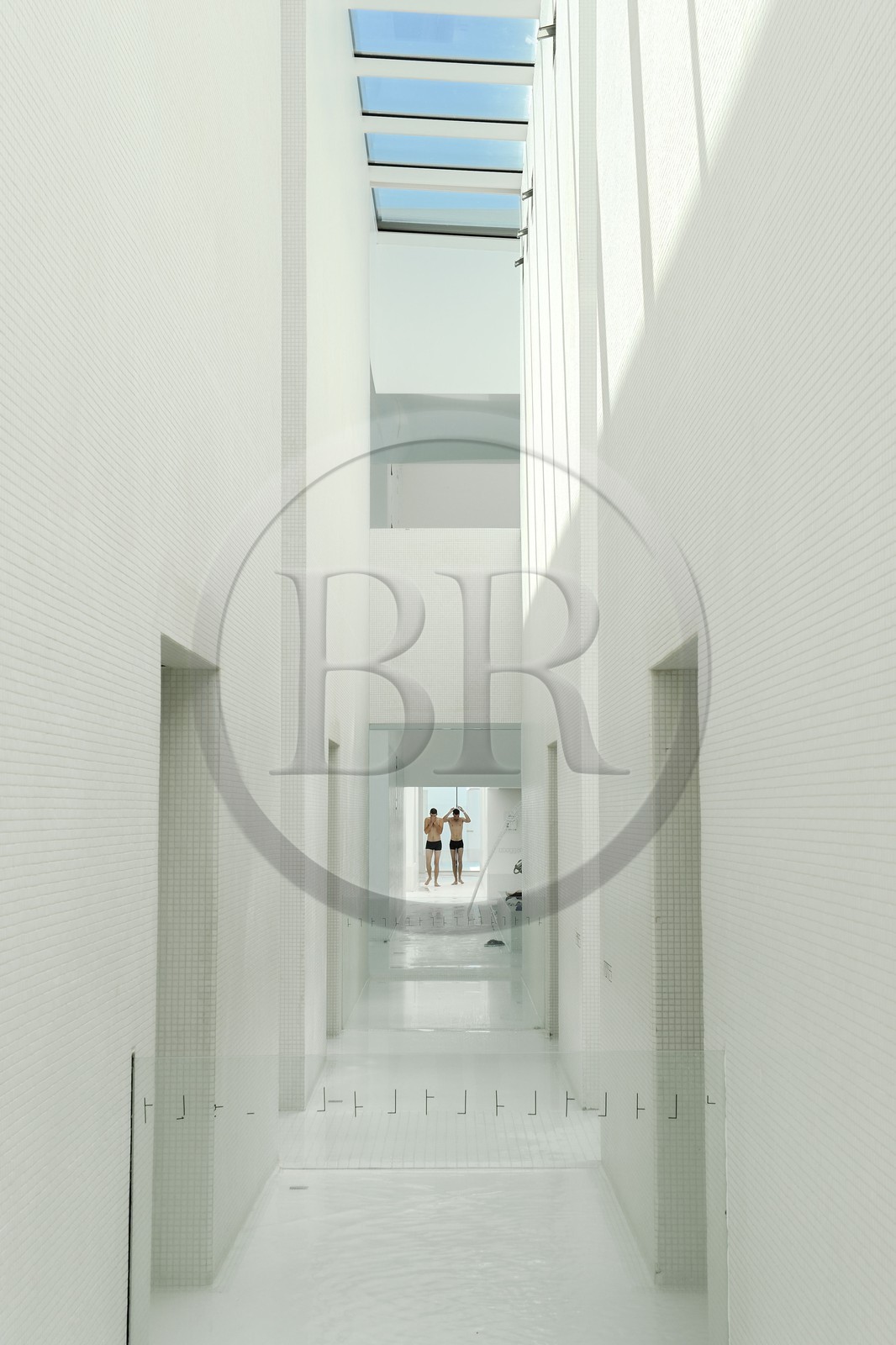 France, Seine-Maritime (76), Le Havre, la piscine les Bains des Docks crée par l'architecte Jean Nouvel