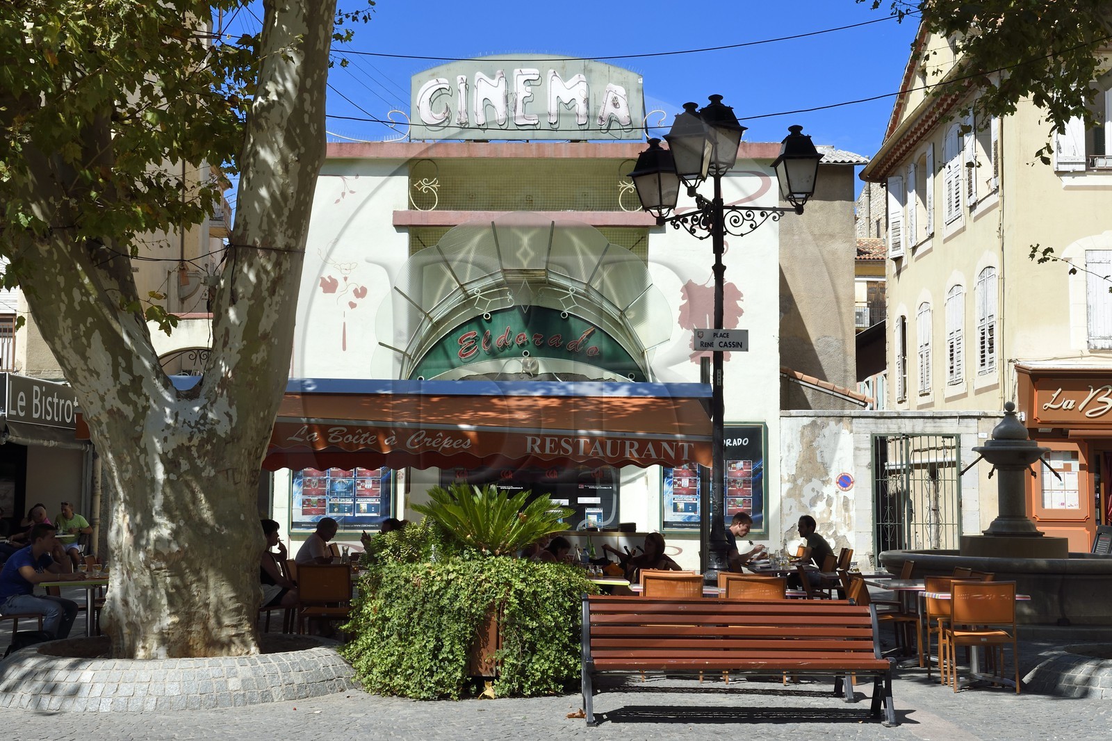France, Var (83), Draguignan, cinéma Art Nouveau place René Cassin
