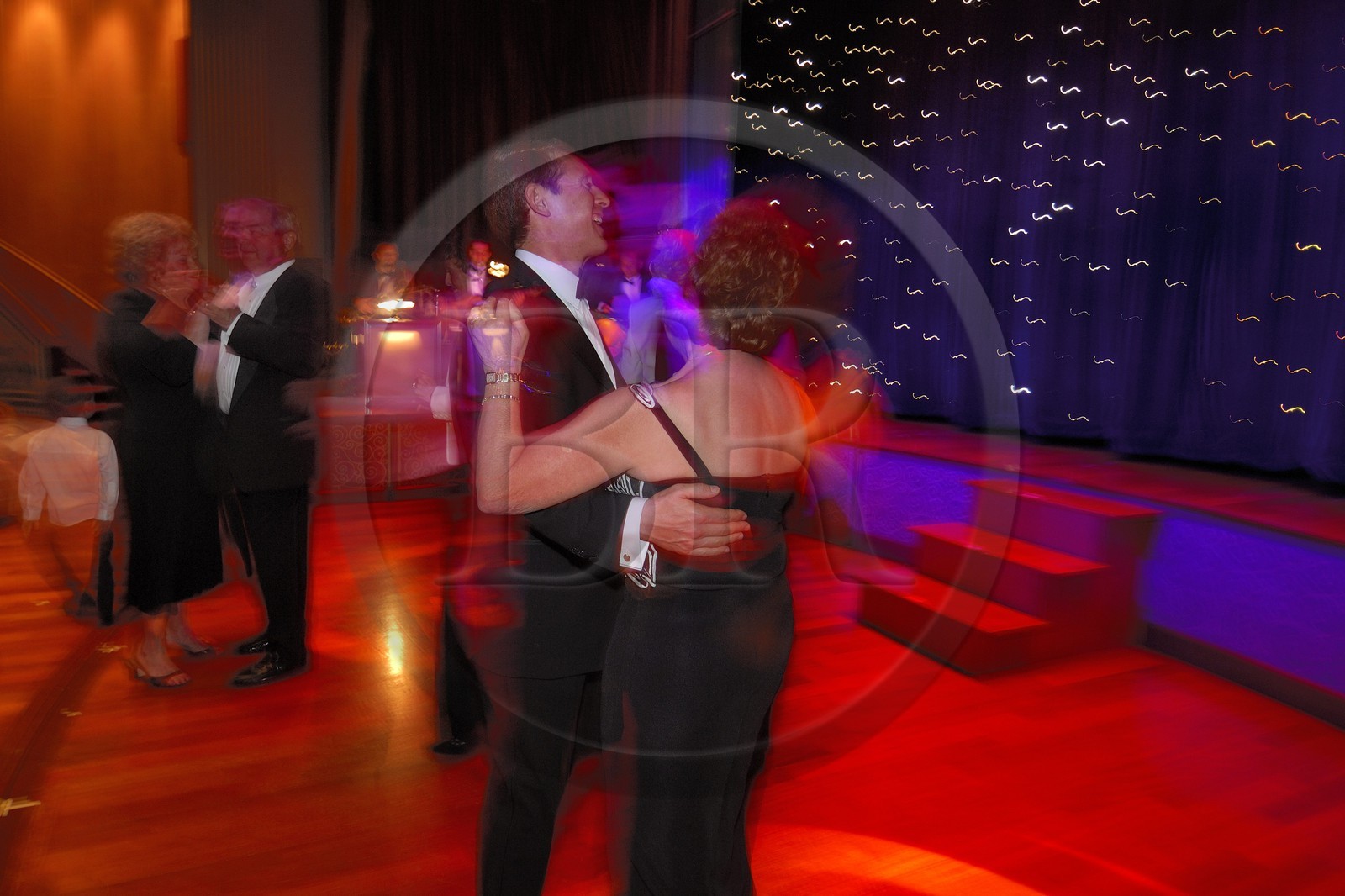 Italie, croisière à bord du Silvershadow de la compagnie Silversea, piste de danse, soirée dansante