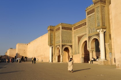 Morocco, Meknes Tafilalet Region, Meknes, Imperial City, medina listed as World Heritage by UNESCO, Bab El Mansour Gate between the imperial city and the medina on the Place El Hedime (or Lahdim).