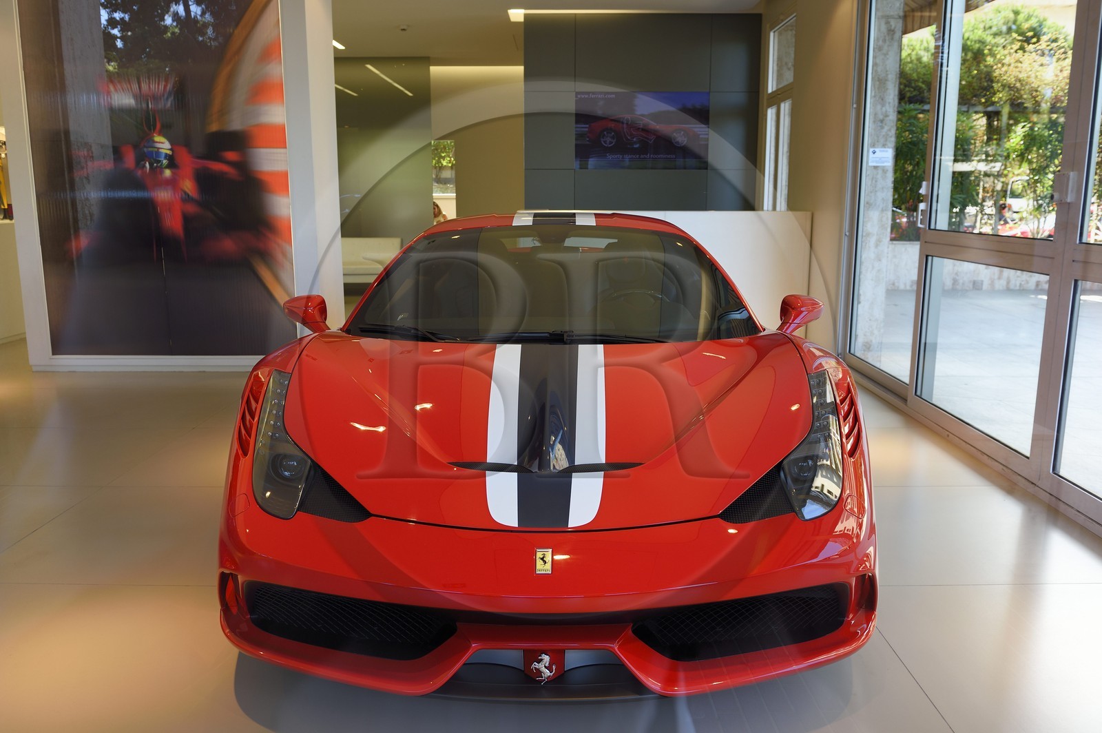 Principauté de Monaco, Monaco, Monte-Carlo, Concessionnaire Ferrari av. Princesse Grace