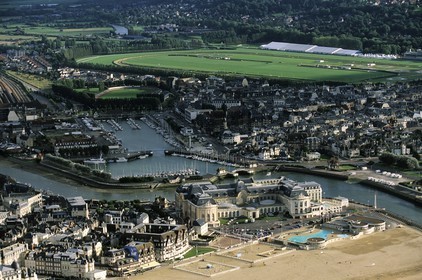 France, Calvados (14), Pays d'Auge, Trouville, le Casino à l' embouchure du touques, (vue aérienne)