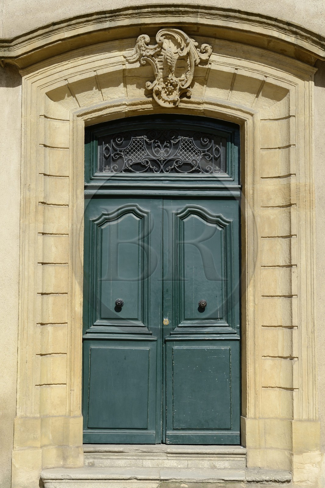 France, Moselle, Metz, place de Chambre, building door