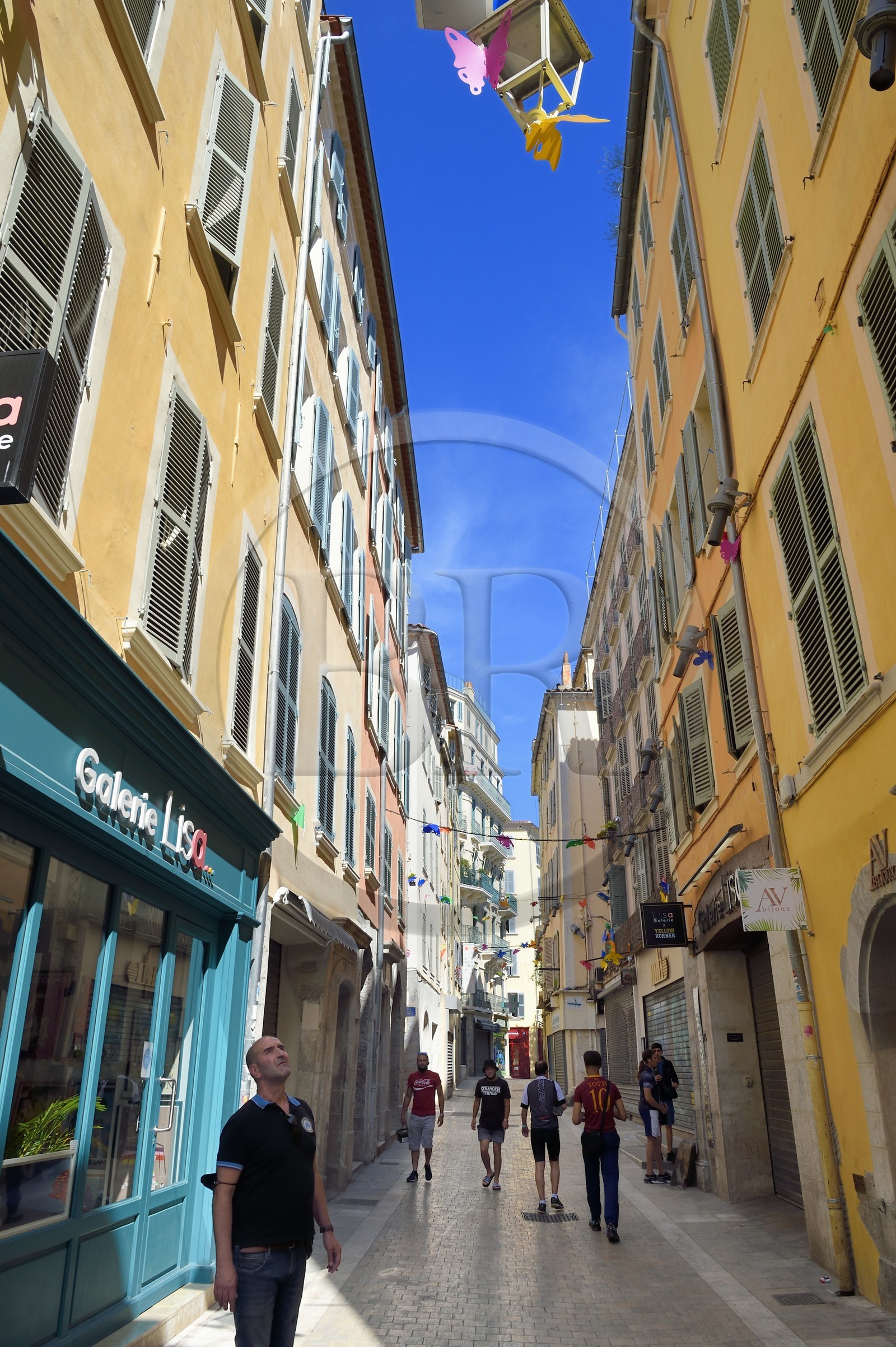France, Var (83), Toulon, ancien quartier du petit Chicago devenu quartier des Arts, rue Pierre Semard alias la rue des Arts