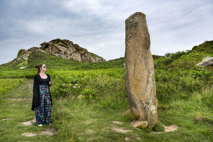 France, Finistère, Plougasnou, Primel-Trégastel, Pointe de Primel at the end of Morlaix Bay, megalith called the marsouins menhir on the GR 34 hiking trail
