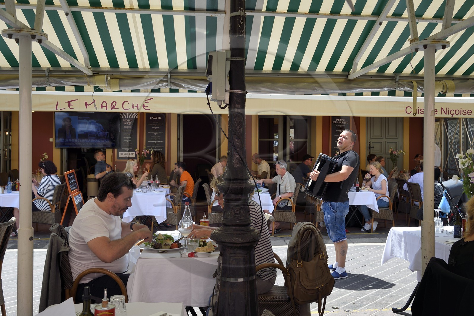France, Alpes-Maritimes, Nice, old town, cours Saleya market, restaurant terrace