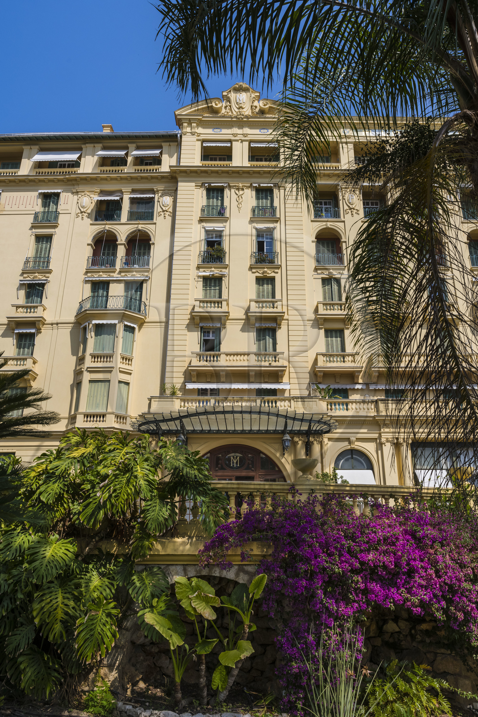 France, Alpes-Maritimes (06), Menton, l'ancien palace l'Imperial (1913) transformé en appartements privés