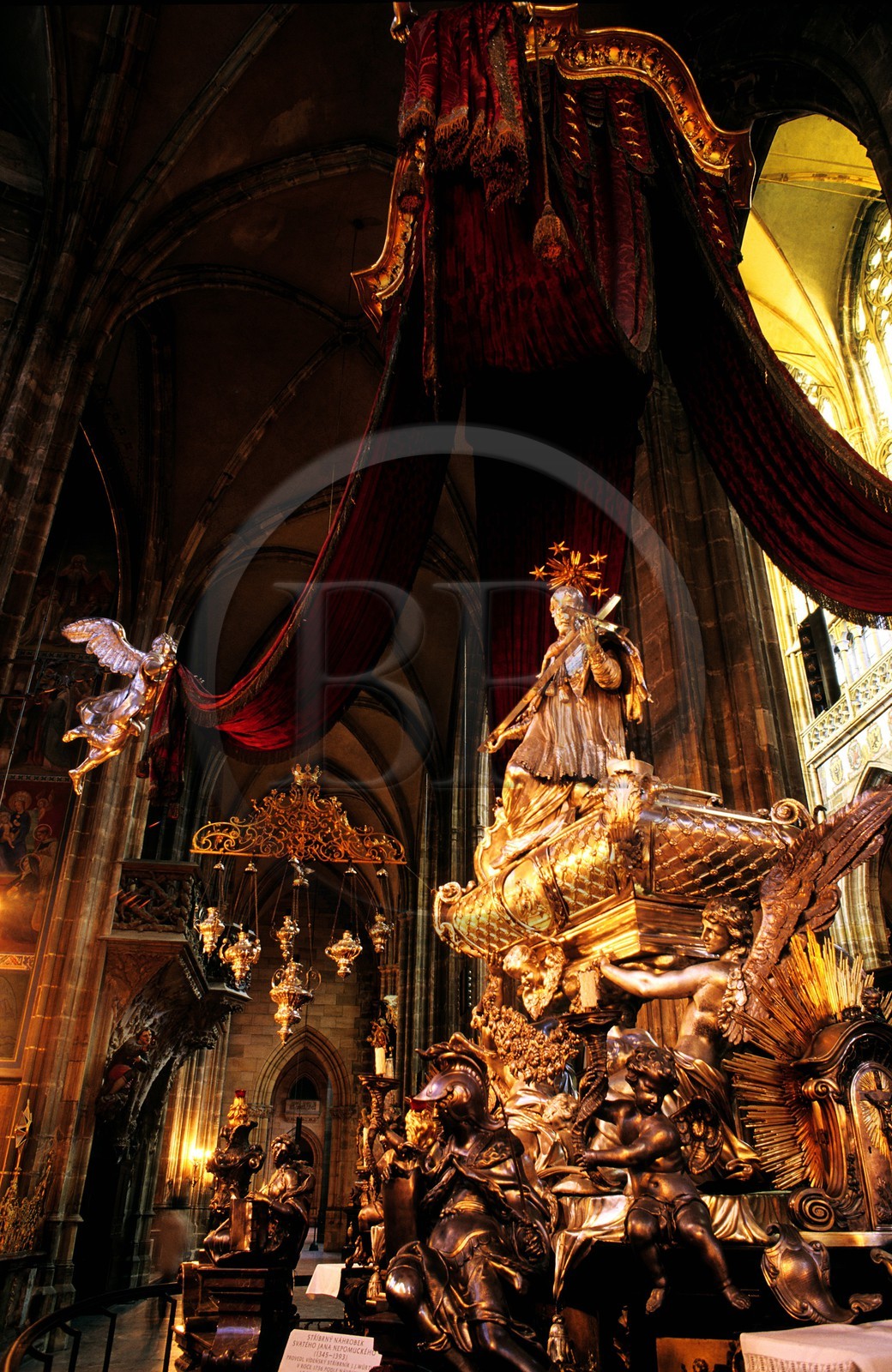 République Tchèque, Prague, le tombeau de Saint Jean Népomucène dans la cathédrale Saint Guy