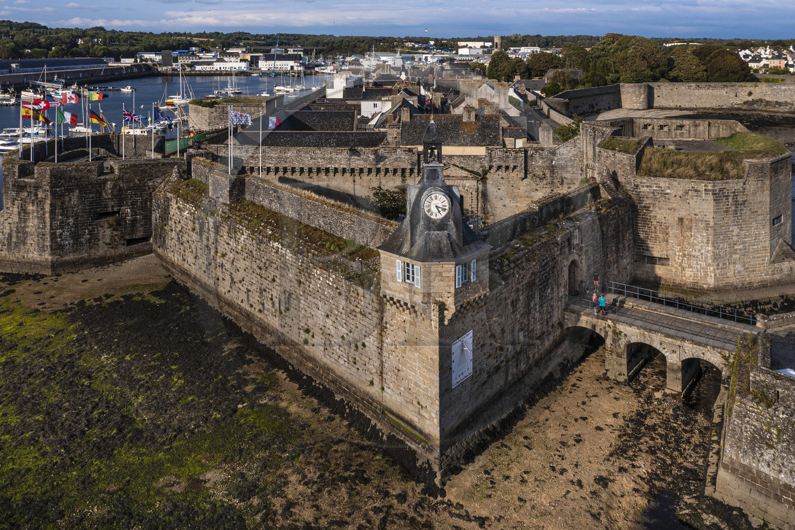 France, Finistère (29), la Cornouaille, Concarneau, la ville close (vue aérienne)