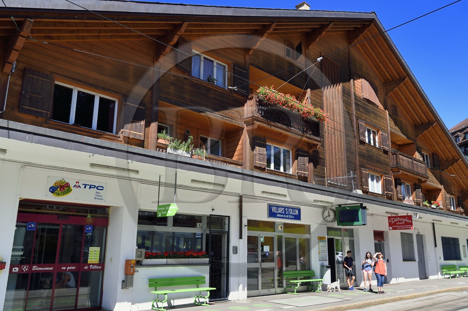 Suisse, canton de Vaud, Villars-sur-Ollon, la gare