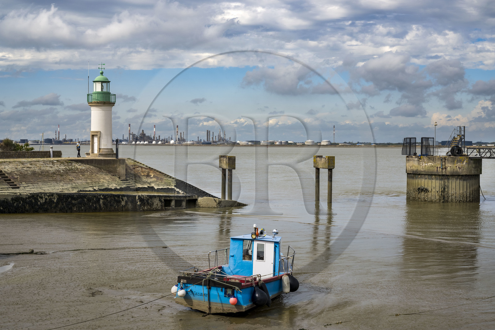 France, Loire-Atlantique (44), Paimboeuf, phare de Paimboeuf situé à plus de 10 km de la côte, le seul phare français construit aussi loin dans les terres et le seul de l'estuaire de la Loire