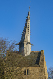 France, Côtes-d'Armor, Plougrescant, St Gonery chapel with its leaning steeple