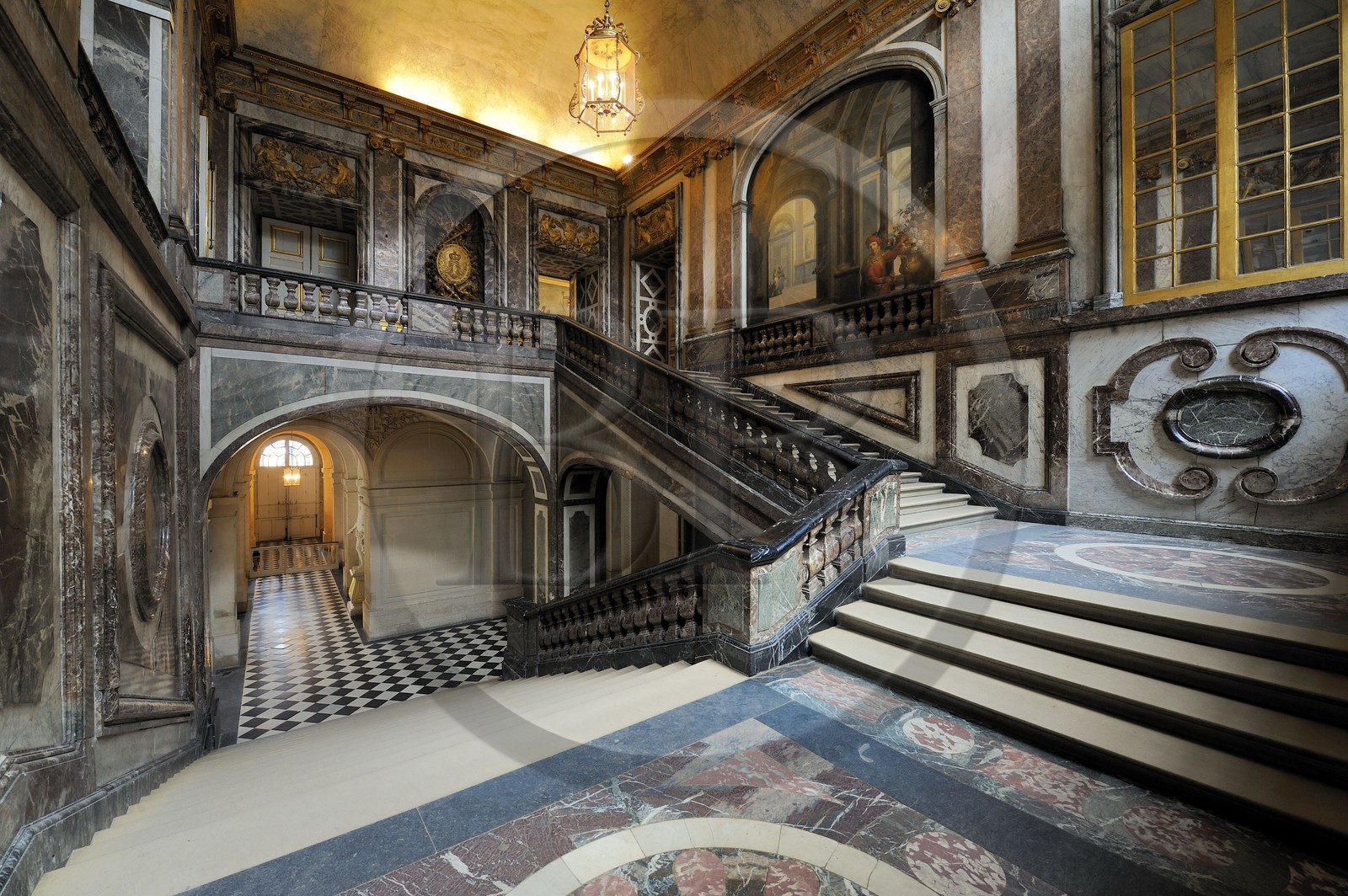 France, Yvelines (78), château de Versailles, classé Patrimoine Mondial de l'UNESCO, l'escalier de la Reine