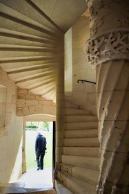 France, Dordogne (24), Périgord Vert, Villars, château de Puyguilhem, le deuxième escalier en vis dans la tour octogonale