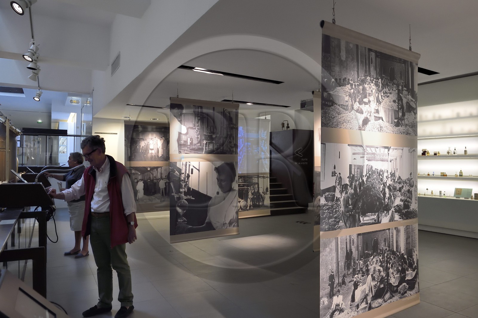 France, Alpes-Maritimes (06), Grasse, Musée International de la Parfumerie, diffuseur d'odeurs à tester par le visiteur