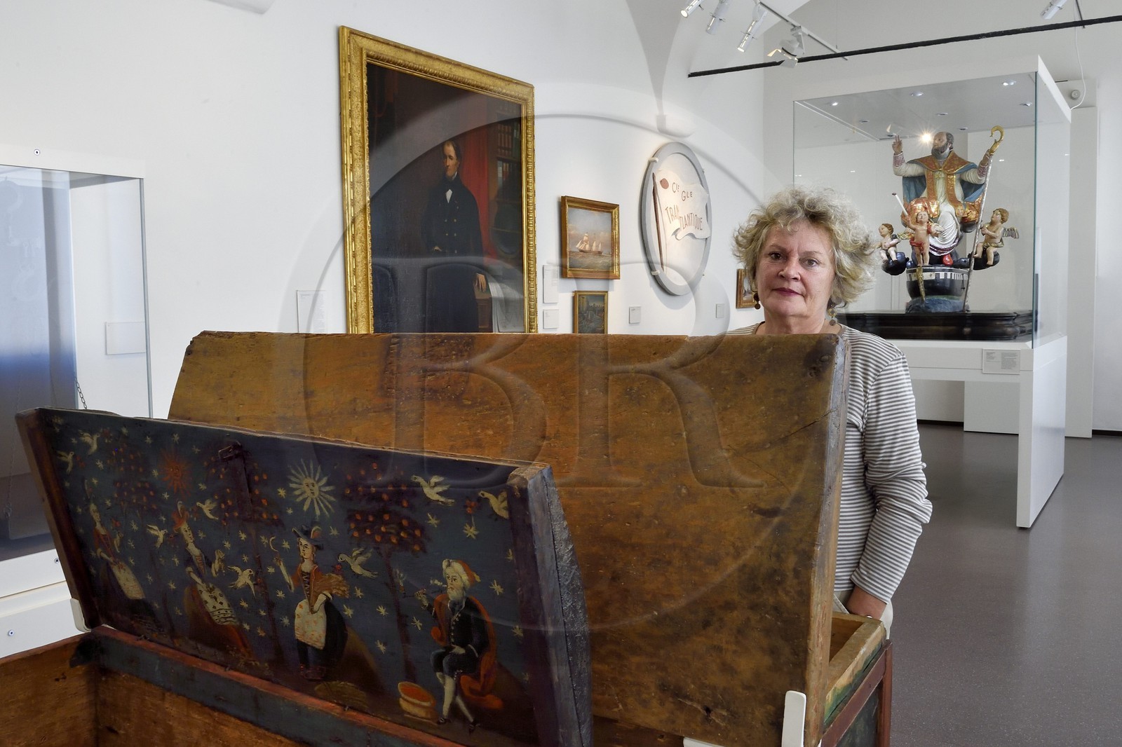 France, Haute-Corse (2B), Bastia, la Citadelle quartier de Terra-Nova, l'ancien palais des gouverneurs génois qui héberge le Musée d'Histoire de Bastia, coffre de marin Cap Corsin datant du XVIIIème siècle