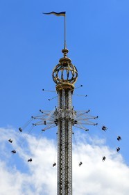 Sweden, Stockholm, Djurgarden, Gröna Lund amusement park, chair swing ride