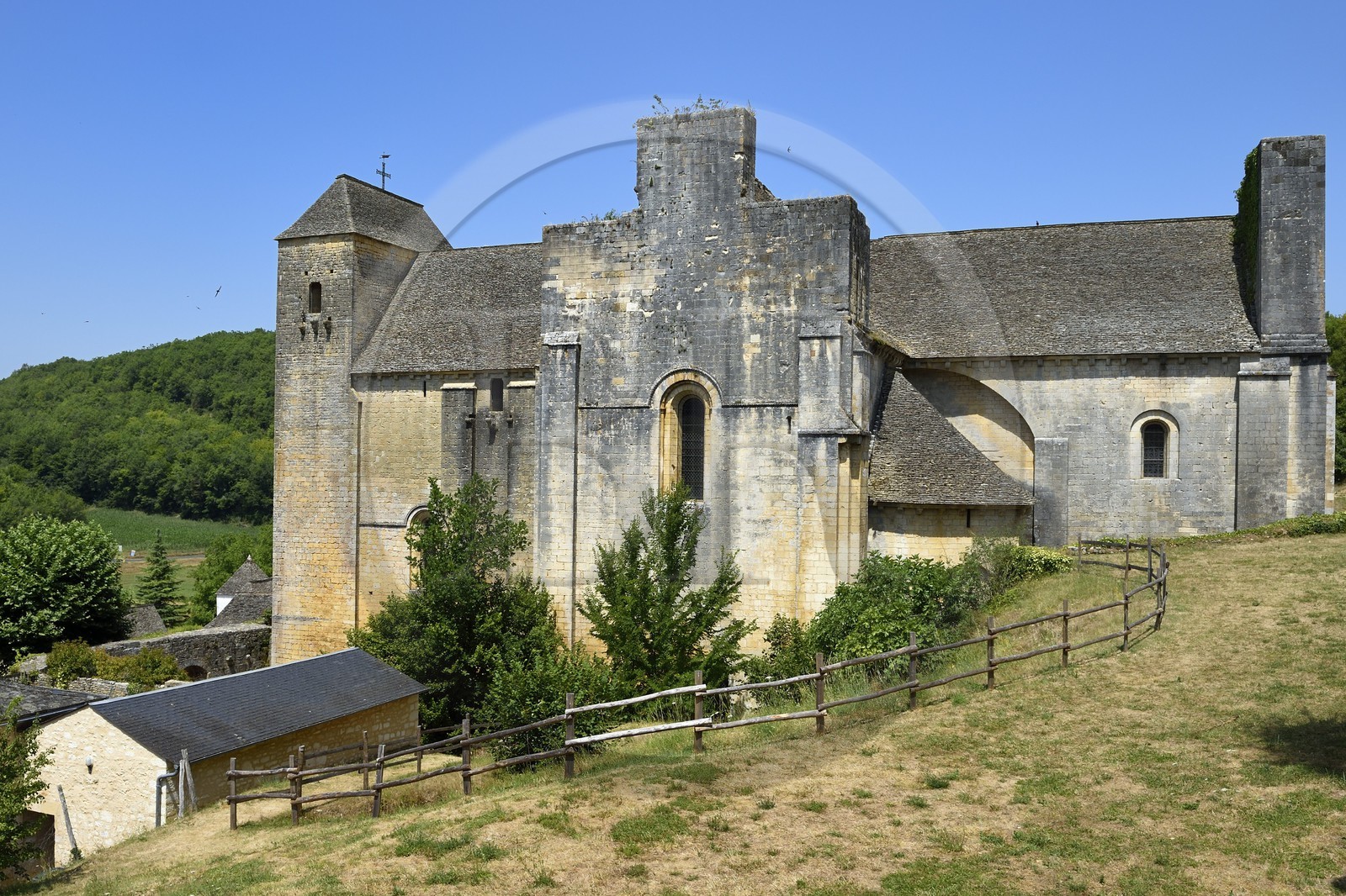 France, Dordogne (24), Périgord Noir, Saint-Amand-de-Coly, labellisé Les Plus Beaux Villages de France, l'abbaye de Saint-Amand-de-Coly, l'église abbatiale