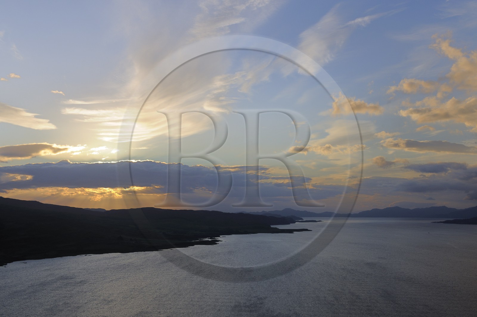 Royaume-Uni, Ecosse, Highland, Hébrides intérieures, Ile de Mull, le Sound of Mull (vue aérienne)