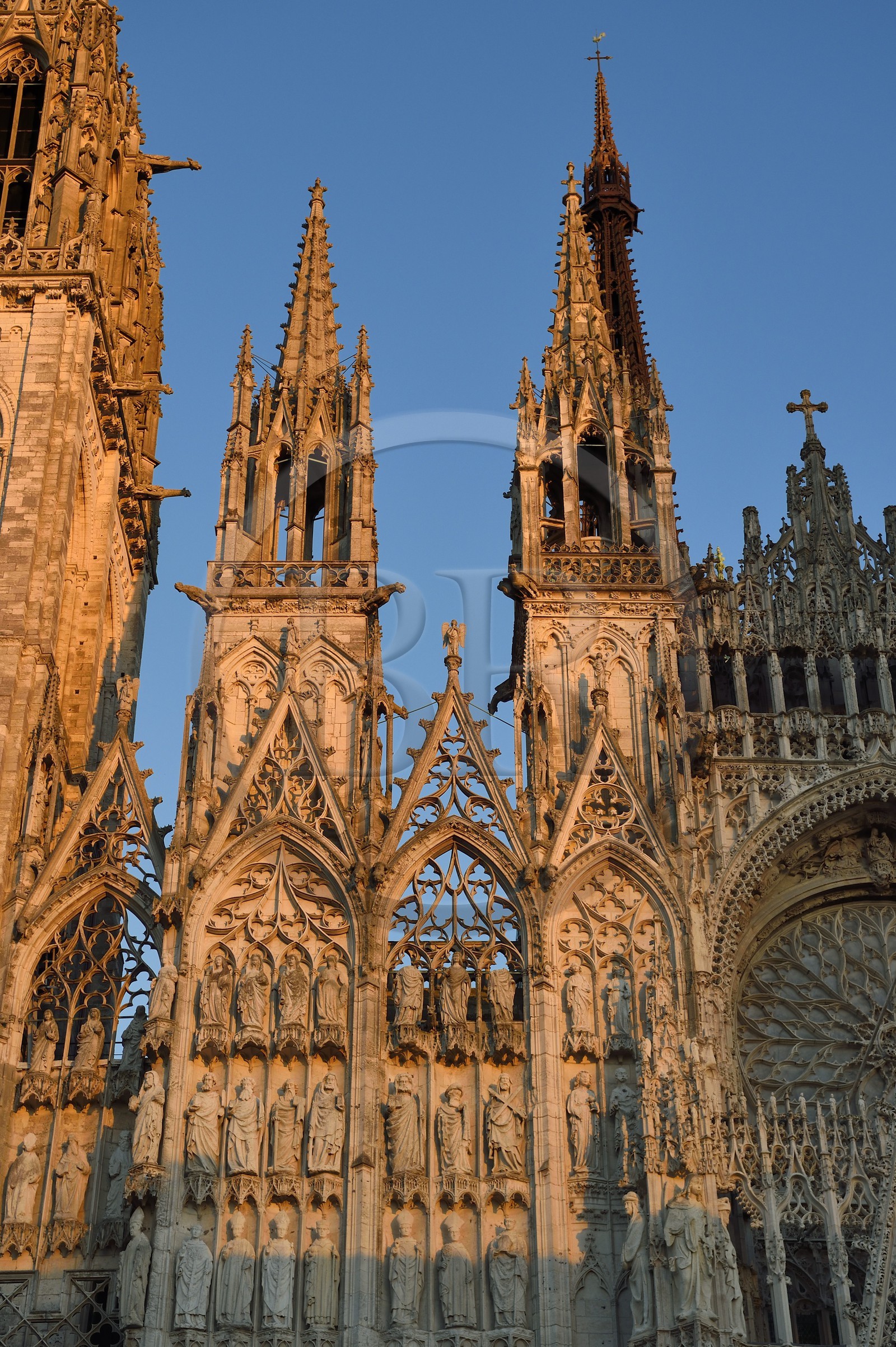 France, Seine-Maritime (76), Rouen, facade sud de la cathédrale Notre-Dame de Rouen