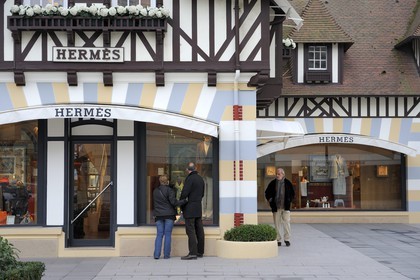 France, Calvados, Pays d'Auge, Deauville, luxury shop