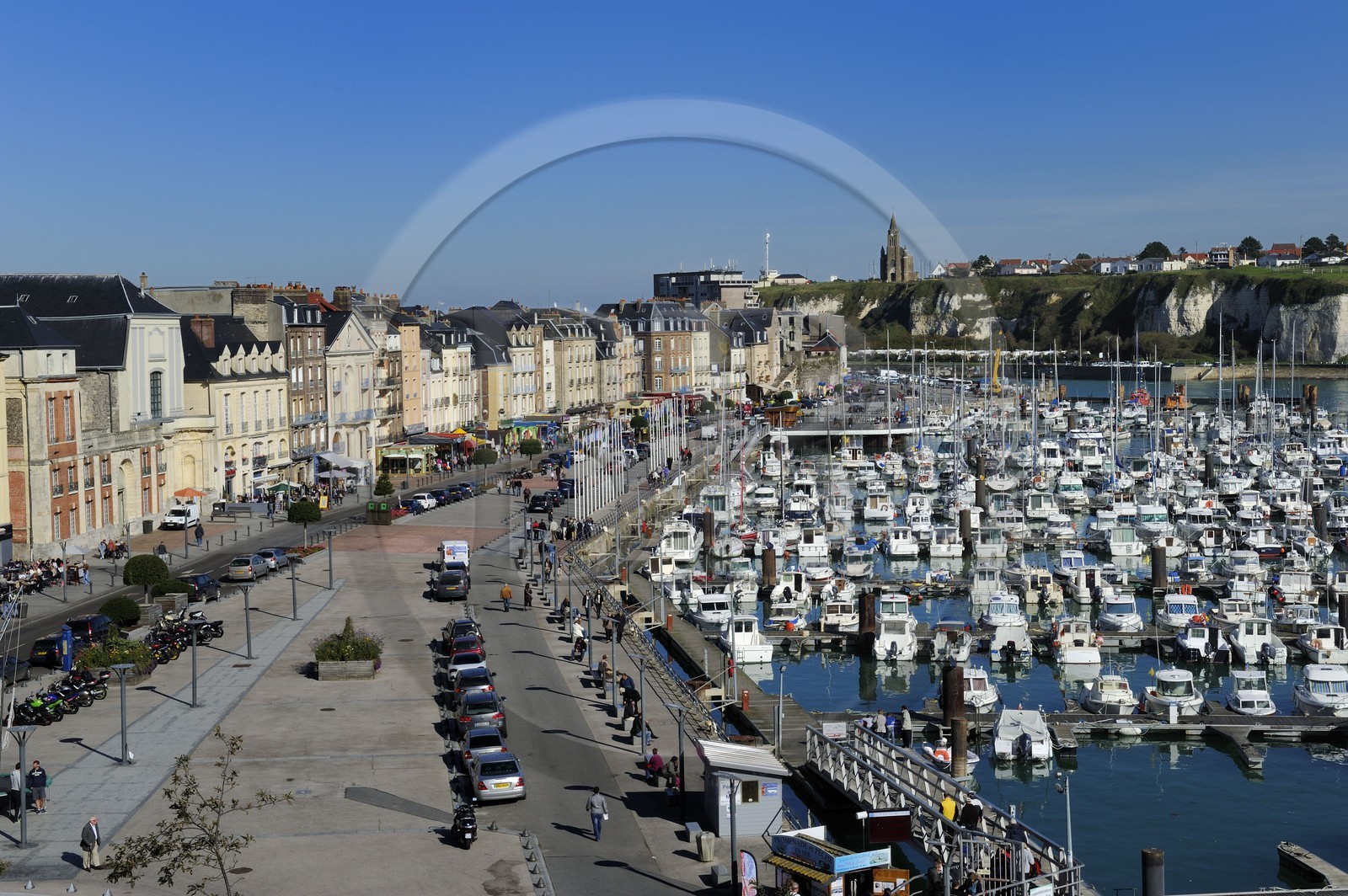 France, Seine-Maritime (76), Dieppe, le port et le quai Henri IV