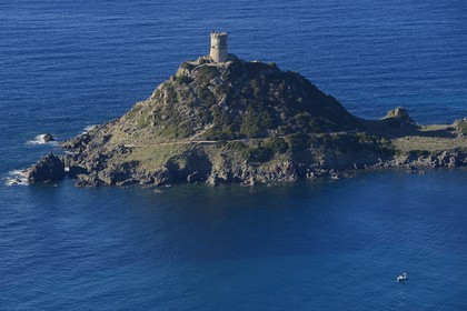 France, Corse-du-Sud (2A), Golfe d'Ajaccio, Pointe et Tour de la Parata face aux Iles Sanguinaires (vue aérienne)