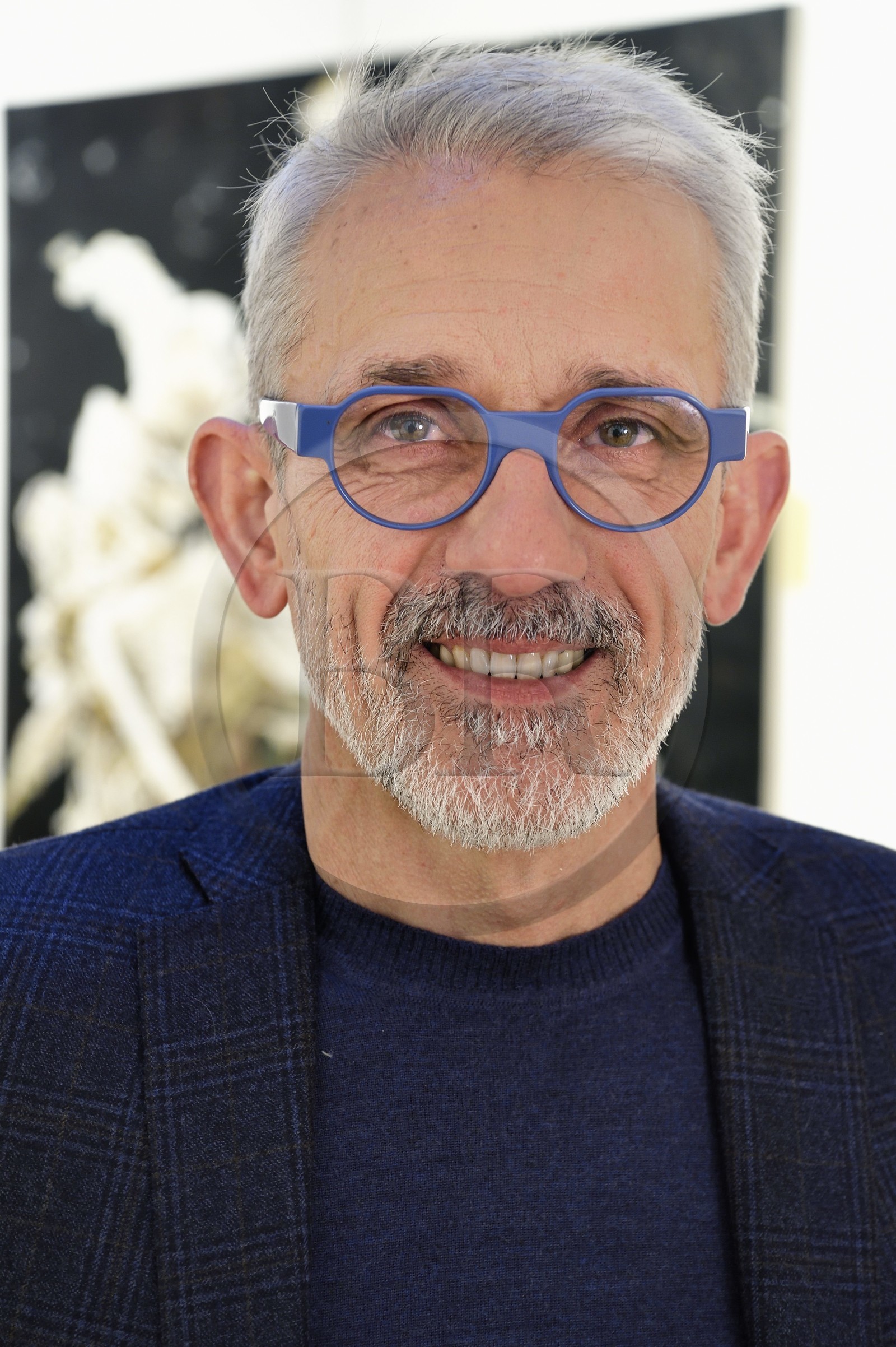 France, Paris (75), l'artiste peintre Philippe Cognée préparant son exposition à la galerie Templon