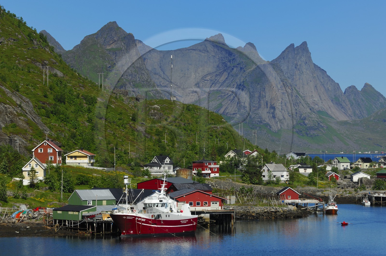 Norvège, Nordland, Iles Lofoten, Ile de Moskenes, le village de pêcheurs de Reine