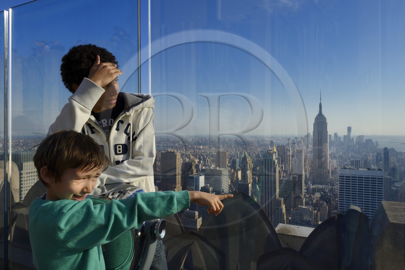 Etats-Unis, New York, Manhattan, Midtown, Rockefeller Center, vue sur l'Empire State Building depuis le Top of the Rock