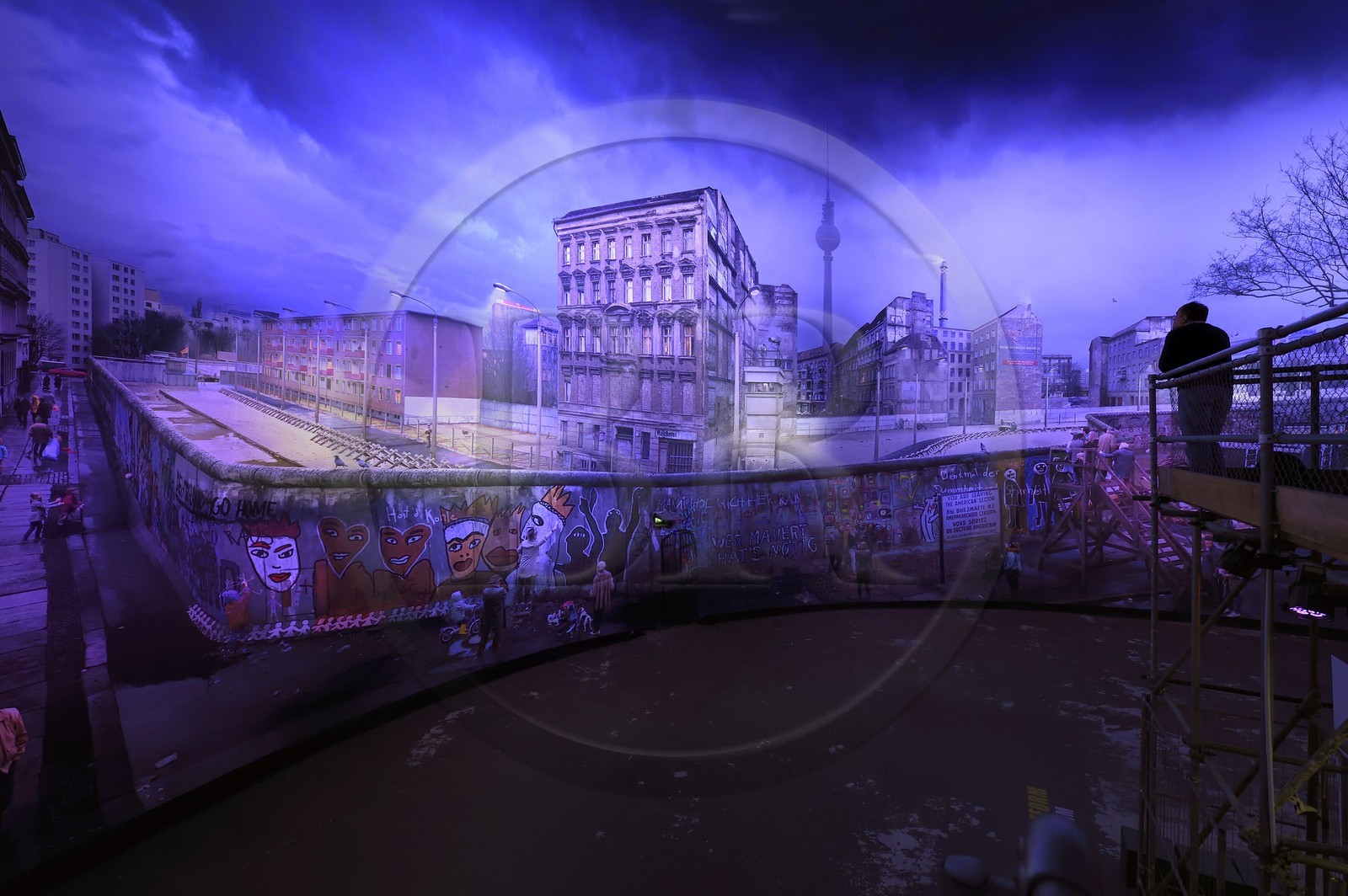 Allemagne, Berlin, le Panorama Asisi, le quotidien de chaque côté du Mur de Berlin un jour d'automne des années 1980 par l'artiste Yadegar Asisi