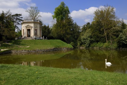 France, Yvelines (78), château de Versailles, classé Patrimoine Mondial de l'UNESCO, le domaine de Marie-Antoinette, le Belvédère du Petit Trianon ou salon de Musique