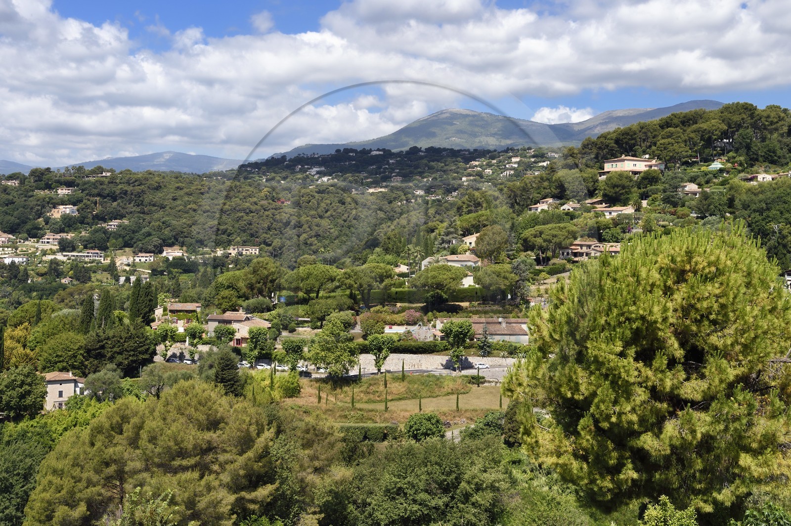 France, Alpes-Maritimes, Saint Paul de Vence, surrounding hills